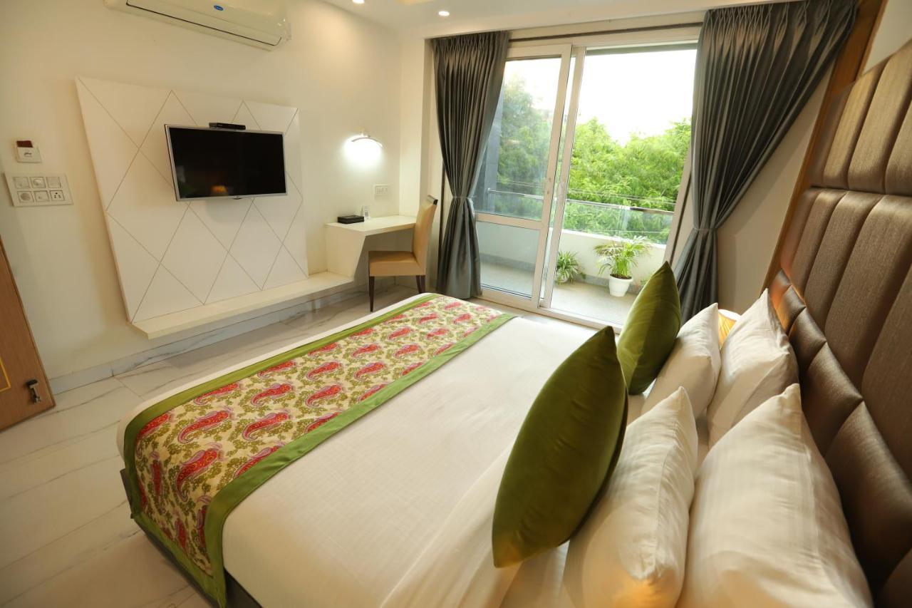 Hotel Keshav Residency Near Medanta Pure Veg Gurgaon Exteriör bild